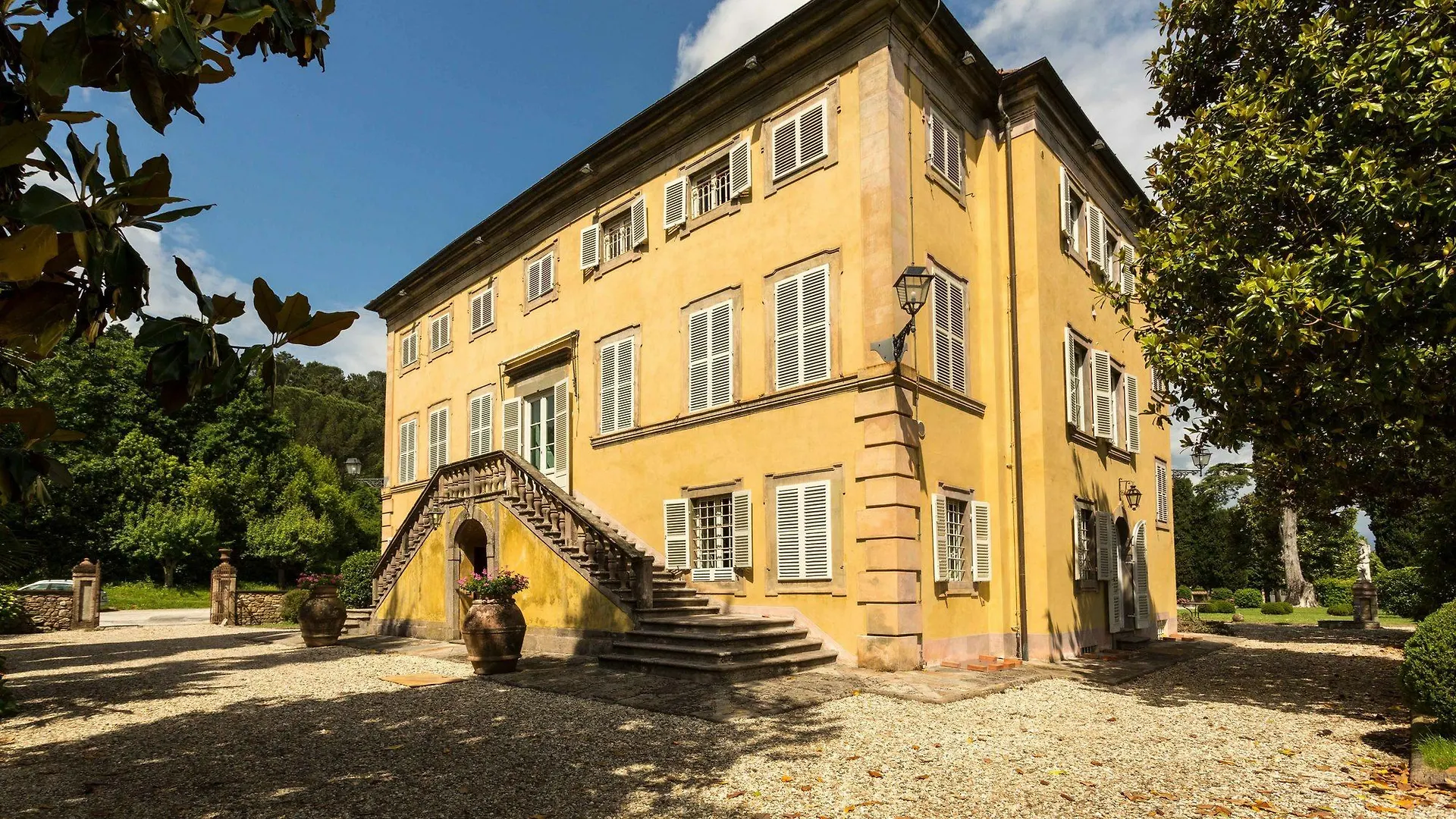 Villa Nicola Lucca 0*,